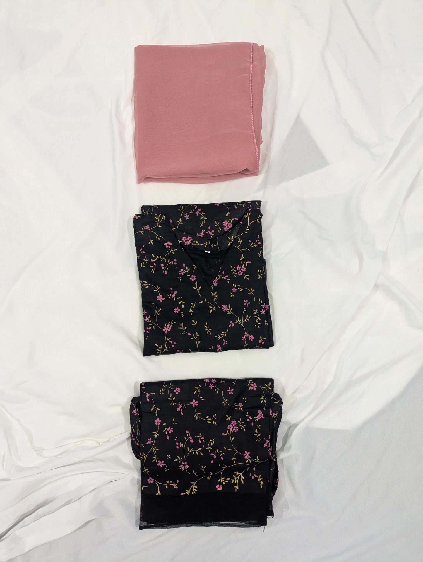 Mizaaj 3 PCs Print