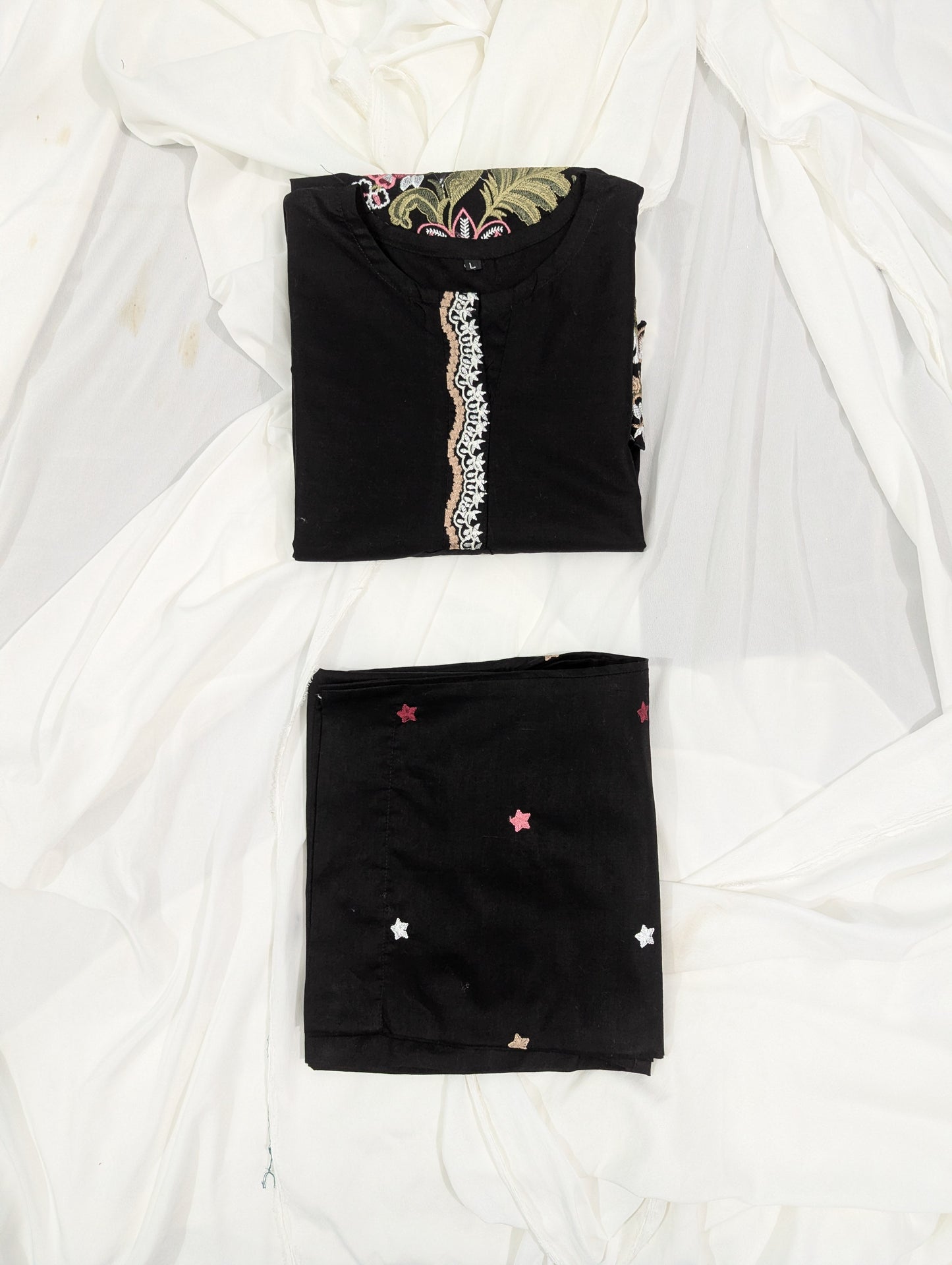 MULTI BLACK 2 PC EMBROIDERY